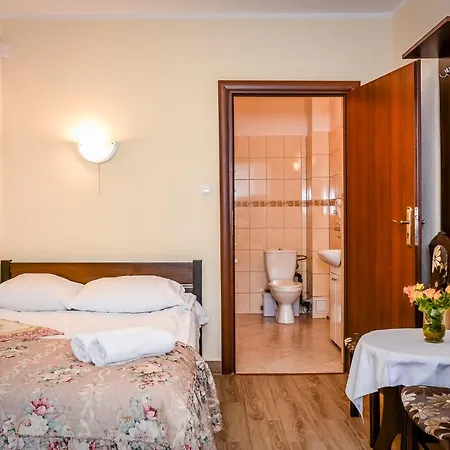 ベッド・アンド・ブレックファスト Stach 3*